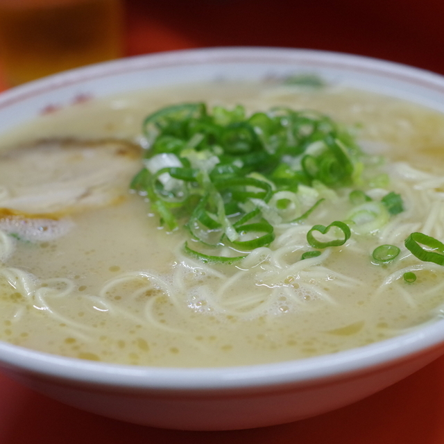 博多大砲ラーメン 本店 (中洲川端/ラーメン)