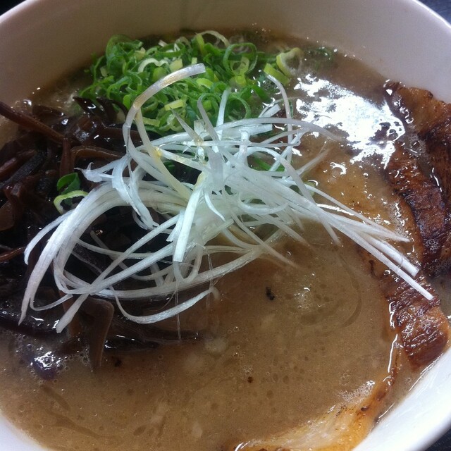 秀ちゃんラーメン (赤坂/ラーメン)